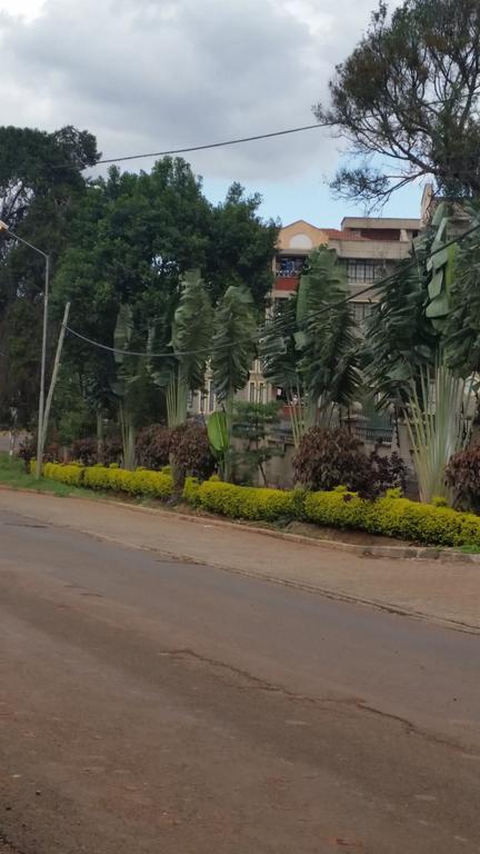 Mani'S Home Away From Home Nairobi Exterior photo